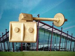 鄭州鑫路交通設(shè)施 可調(diào)玻璃吊夾引領(lǐng)交通設(shè)施產(chǎn)品展臺(tái)新高度